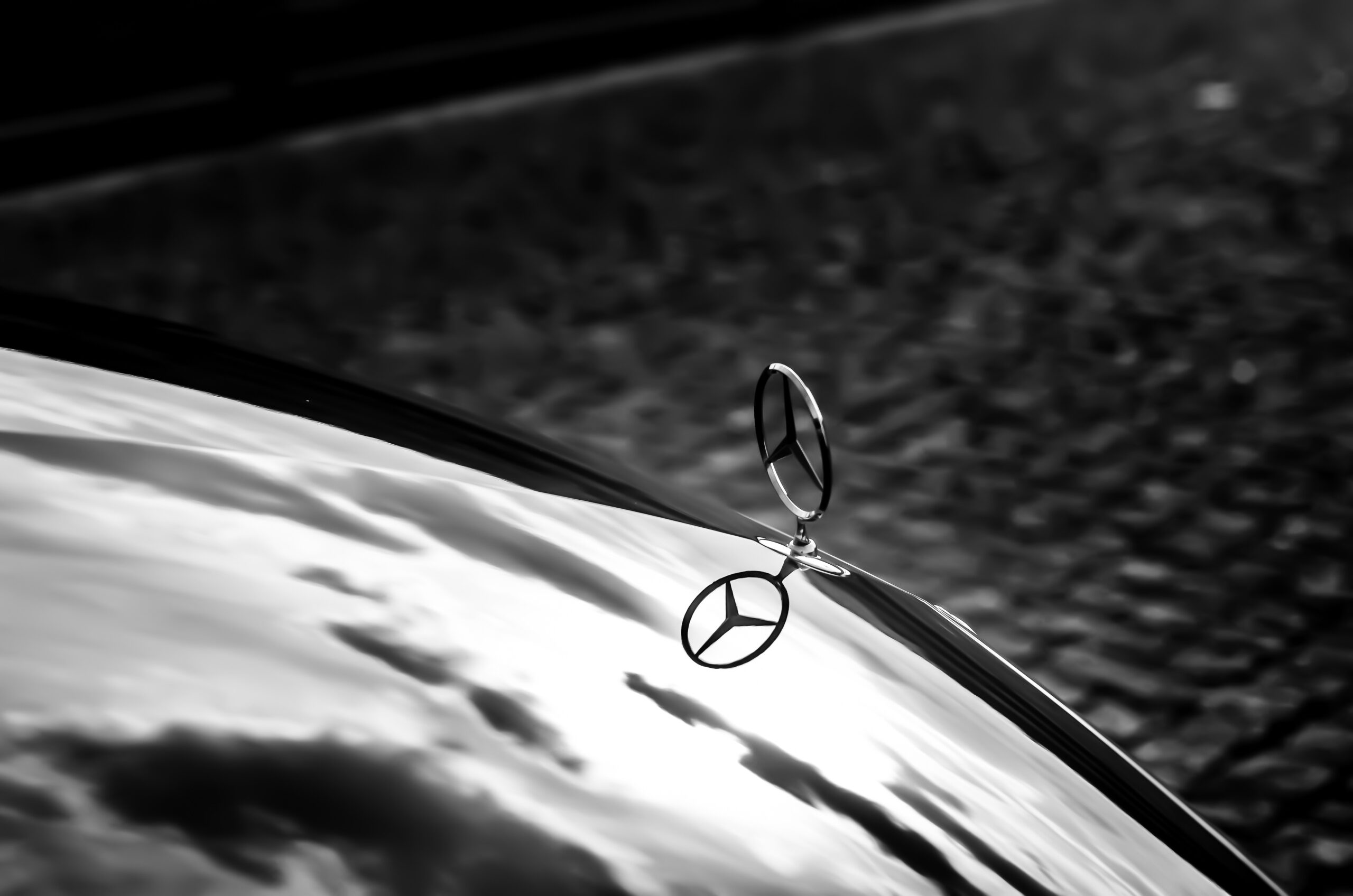 Mercedes-Benz: Een krachtige naam binnen de automotive